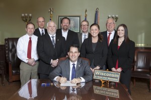 Bill Signing 30116 62